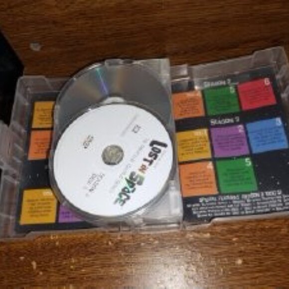 Lost in Space - The Complete Series from 1965-1968 (DVD, 2019, 17-Disc Set) - Picture 14 of 16